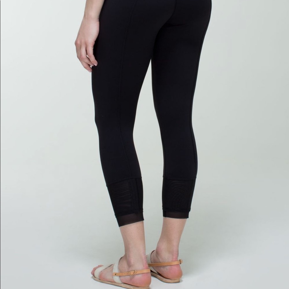Lululemon Find Your Flow Crop - image 3